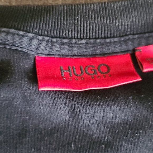 Hugo Boss black long sleevee sweater - Picture 3 of 3